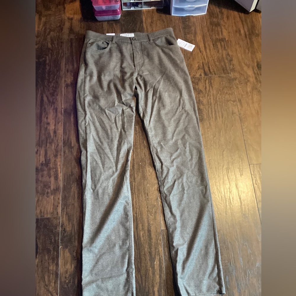 Nordstrom Women's pants with tags still on them